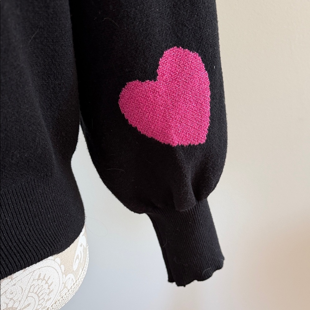 Heart Patterned Black Sweater - Picture 14 of 14